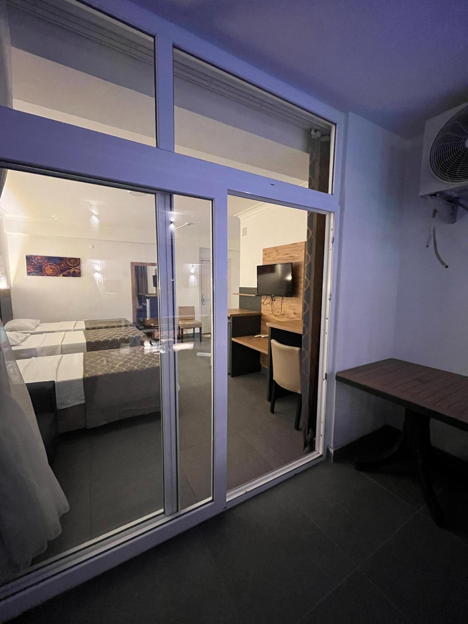 Club Efes Otel 실리프케 외부 사진